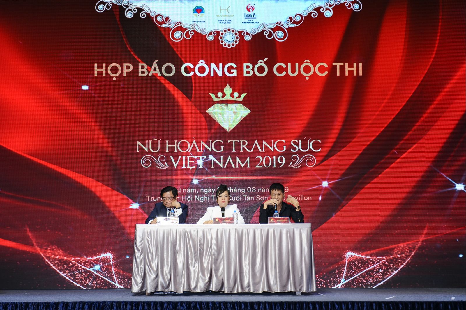 nu hoang